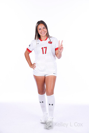Isabella Hernandez (17)