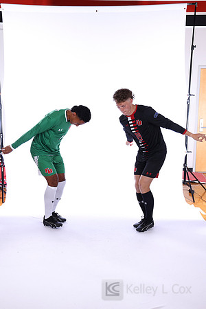 Kelekolio Mateo (1), Mateo DiDomenico (19)