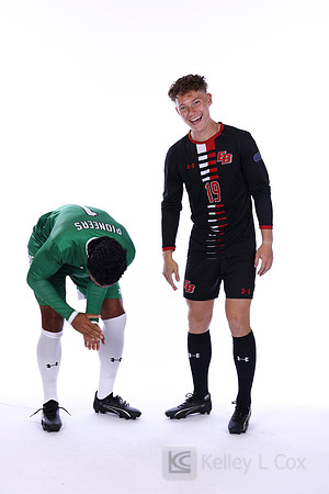 Kelekolio Mateo (1), Mateo DiDomenico (19)