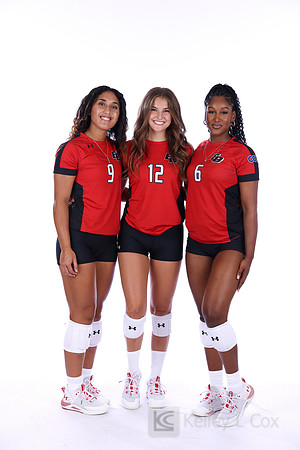 Taumafa Tuinauvai (9), Megan Crecelius (12), Kara Green (6)
