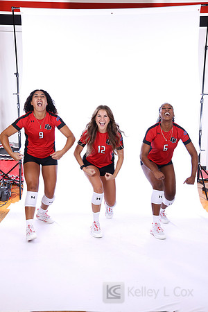 Taumafa Tuinauvai (9), Megan Crecelius (12), Kara Green (6)