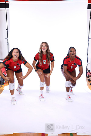 Taumafa Tuinauvai (9), Megan Crecelius (12), Kara Green (6)
