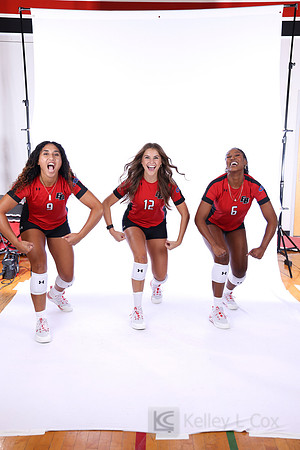 Taumafa Tuinauvai (9), Megan Crecelius (12), Kara Green (6)