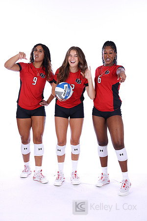 Taumafa Tuinauvai (9), Megan Crecelius (12), Kara Green (6)