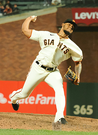 MLB: Milwaukee Brewers at San Francisco Giants