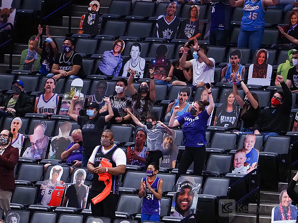 NBA: San Antonio Spurs at Sacramento Kings