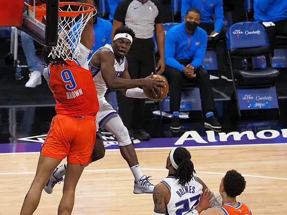 NBA: Oklahoma City Thunder at Sacramento Kings