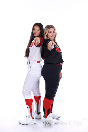 Annelise Garcia (4), Savannah Barchus (5)
