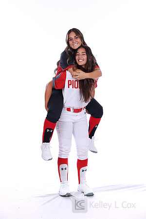 Ava Benavides (16), Annelise Garcia (4)