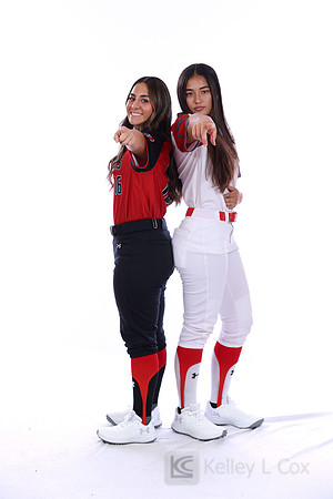 Ava Benavides (16), Annelise Garcia (4)