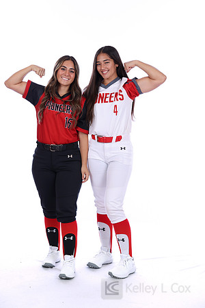 Ava Benavides (16), Annelise Garcia (4)