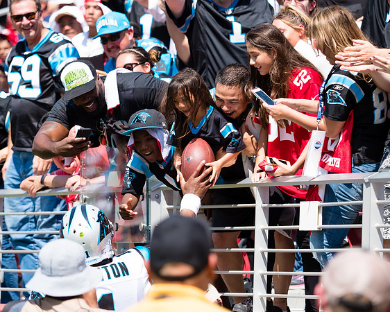NFL: Carolina Panthers at San Francisco 49ers