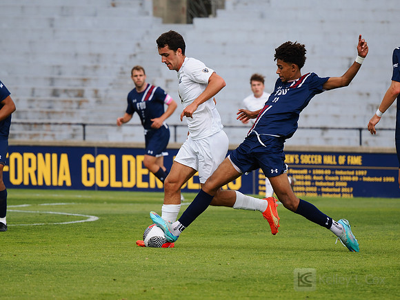 Juan Martinez (8)