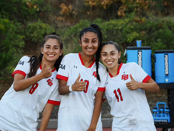 Gabriella Rodil (8), Mika Sayfurahman (10), Kelsey Peña (11)