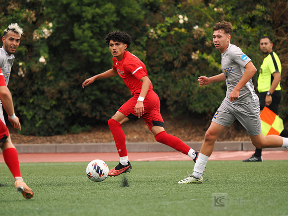 Men’s Soccer: Cal State East Bay Pioneers vs St. Mary’s