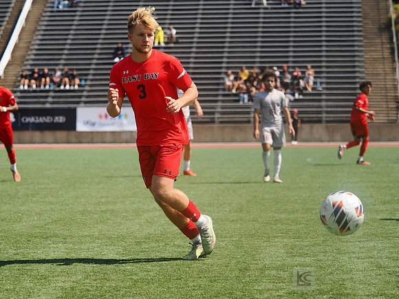 Men’s Soccer: Cal State East Bay Pioneers vs St. Mary’s