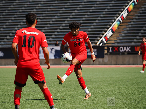 Men’s Soccer: Cal State East Bay Pioneers vs St. Mary’s