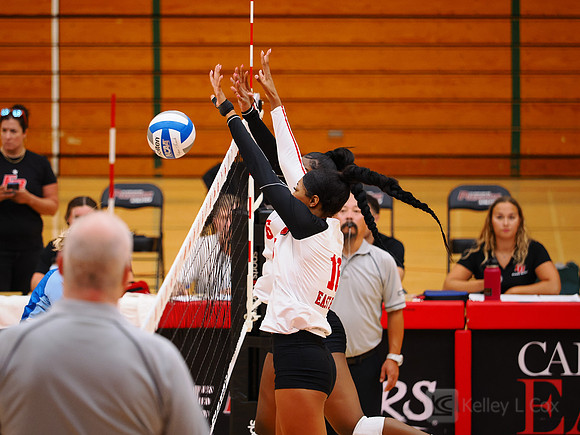 Mia Jordan (16), Kara Green (6)