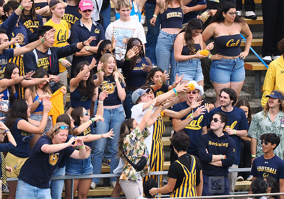 T-Shirt Toss