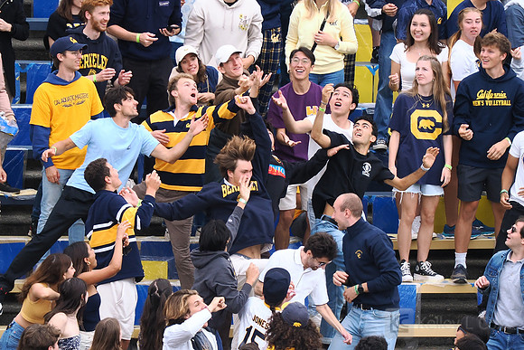 T-Shirt Toss