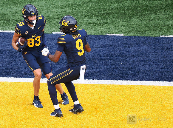 Trond Grizzell (83), Taj Davis (9)