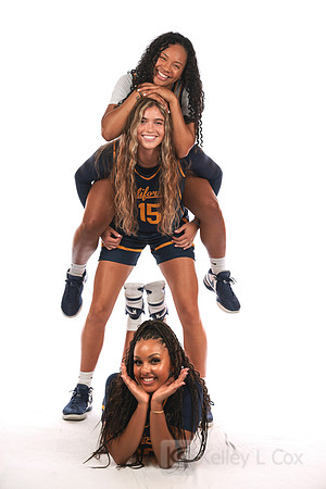 Leilani McIntosh (1), Lulu Laditan-Twidale (10), Kemery Martín (15)