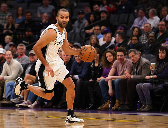NBA: San Antonio Spurs at Sacramento Kings