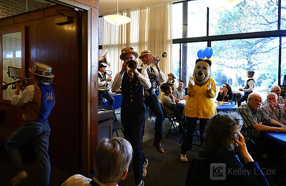 California Alumni Association Hoops Party