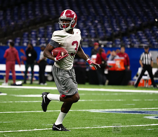 Alabama Crimson Tide wide receiver Calvin Ridley (3)