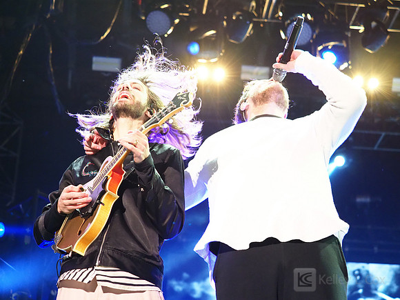 Imagine Dragons, Wayne Sermon, Dan Reynolds
