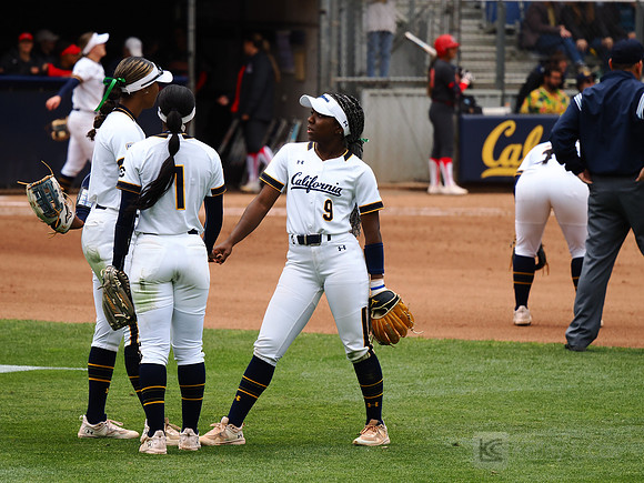 Diamond Holland (11), Amani Bradley (1), Kennedy Thomas (9)