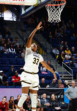 Jaelyn Brown (33)