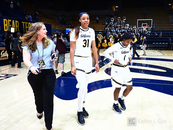 MC Barrett, Kristine Anigwe (31), Asha Thomas (1)