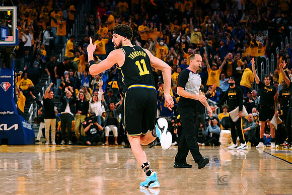 NBA: Playoffs-Dallas Mavericks at Golden State Warriors