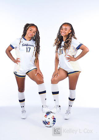Anysa Gray (17), Amaya Gray (11)
