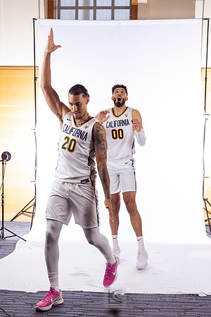Fardaws Aimaq (00), Jaylon Tyson (20)