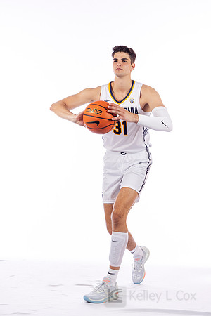Gus Larson (31)