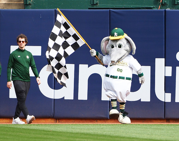 MLB: Chicago White Sox at Oakland Athletics