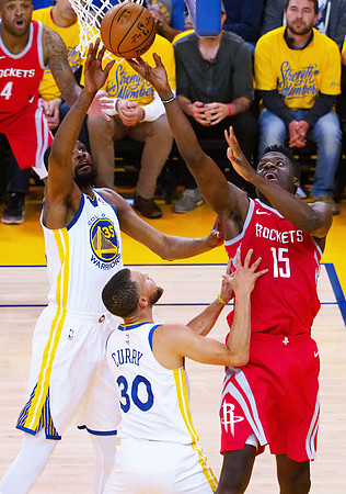 NBA: Playoffs-Houston Rockets at Golden State Warriors