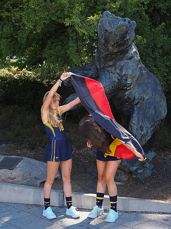 Sydney Decher (18), Luzi Persiehl (17)