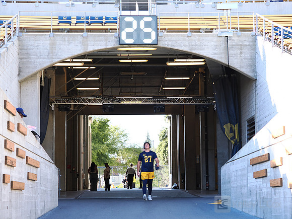 Cade Uluave (27)
