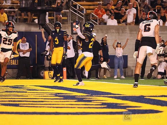 Isaiah Ifanse (22)