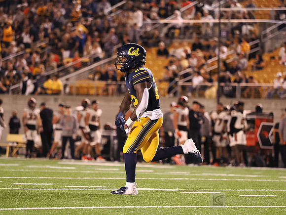 Isaiah Ifanse (22)
