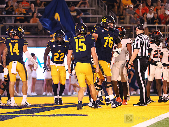 Isaiah Ifanse (22), Fernando Mendoza (15)