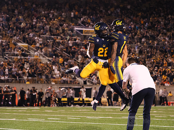 Isaiah Ifanse (22), Jaydn Ott (1)
