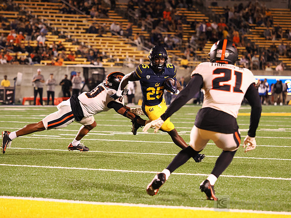Jaivian Thomas (25)