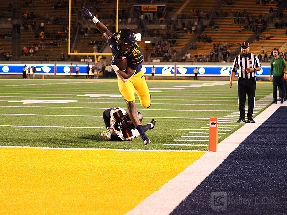 Jaivian Thomas (25)