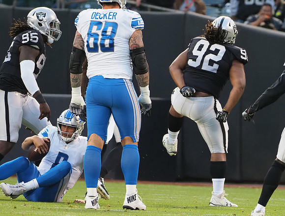 NFL: Detroit Lions at Oakland Raiders