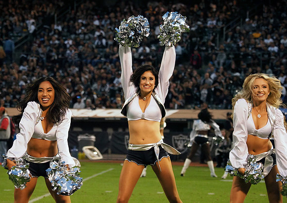 NFL: Detroit Lions at Oakland Raiders