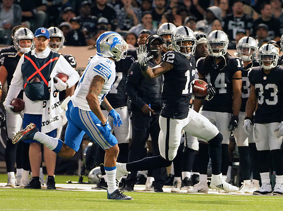 NFL: Detroit Lions at Oakland Raiders